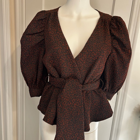 NWOT - Hutch for Anthropologie Brocade Wrap Top Puff Sleeve Tie Waist Size M - Picture 3 of 8